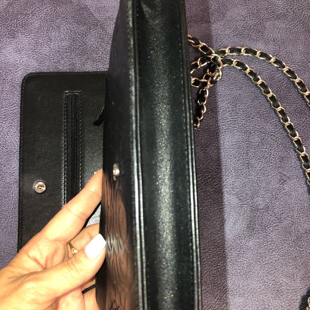 Chanel Camelia WOC - Picture 6 of 7